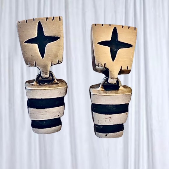 Lisa Jenks Garland Sterling Silver Earrings CAT TRACKS Dangle Post Modernist - Picture 14 of 14